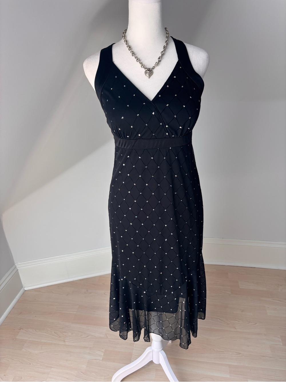 Laura Embellished Evening Dress ✨